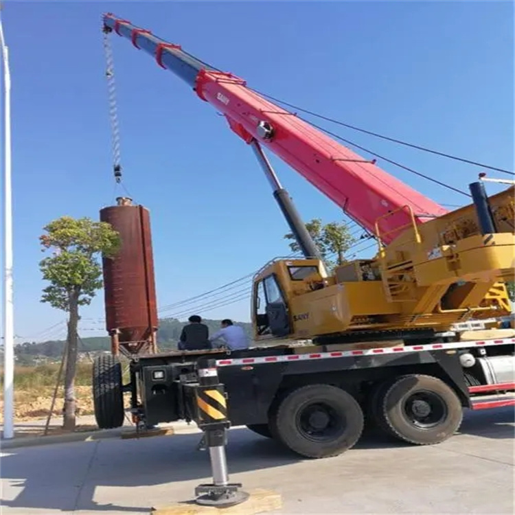 钦北80吨吊车出租多少钱